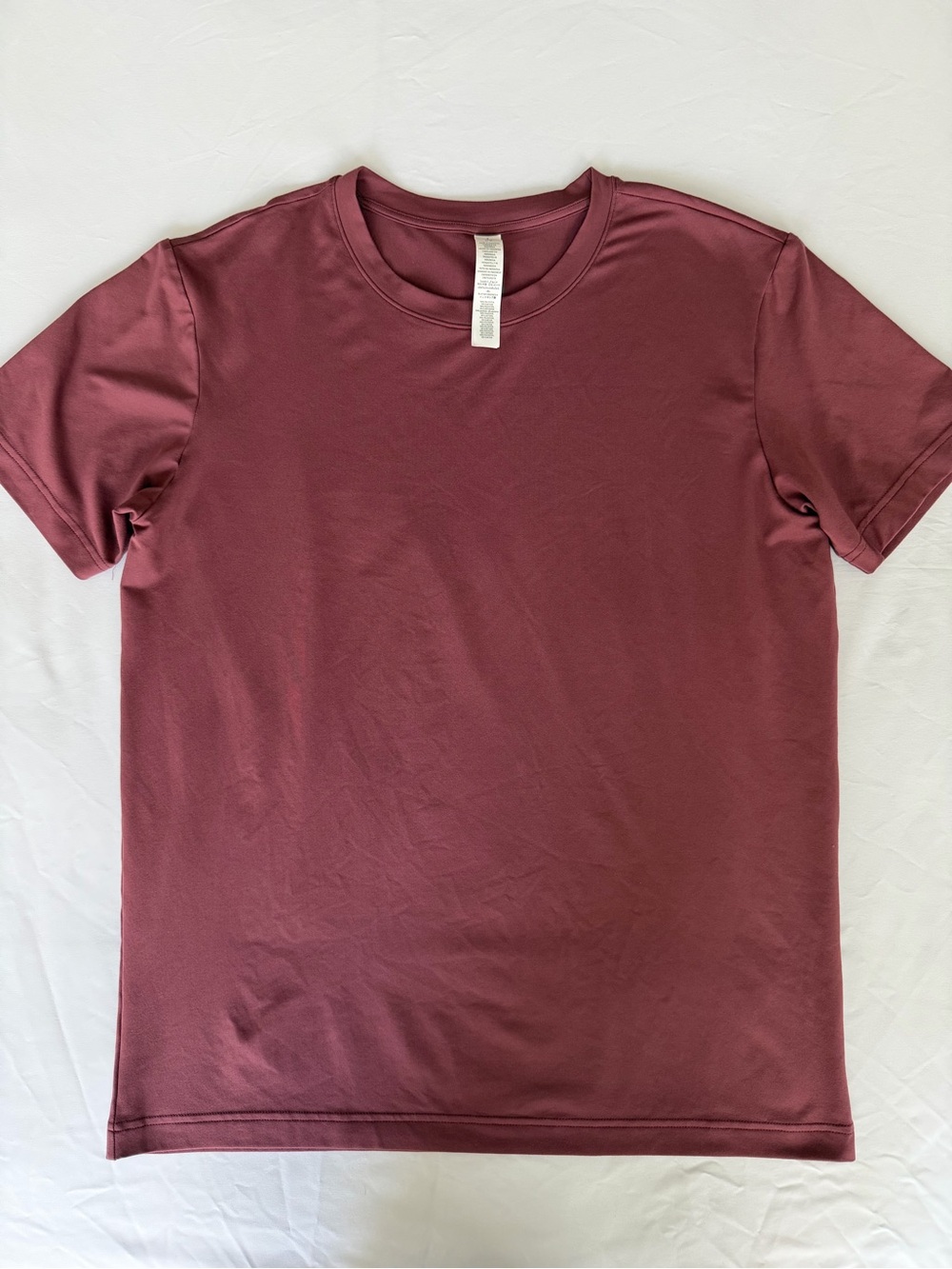 ALO Yoga Men’s Short Sleeve Tee in Mauve